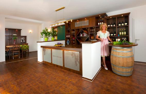 Wein-Traeume Hotel Thüngersheim Eksteriør billede